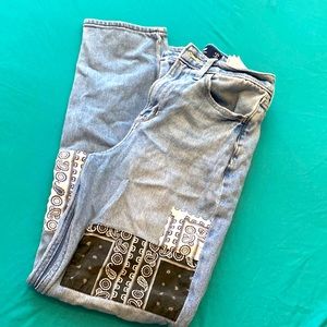 Hollister Boho Distressed Patchwork Jeans 24
